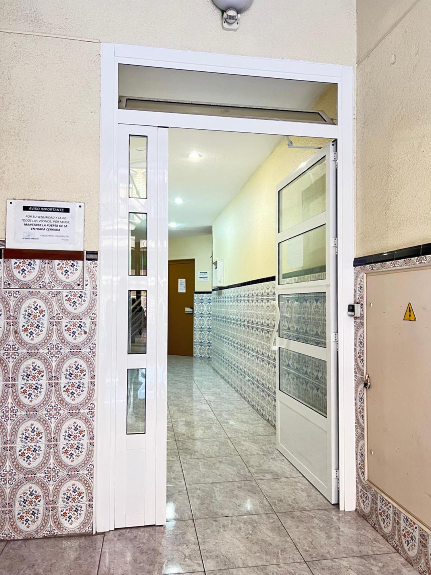 Renovated Cosy Studio 350 M Playa Del Cura, With Official Touristic License Torrevieja Exterior foto